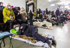 métro en ukraine pendant les bombardements