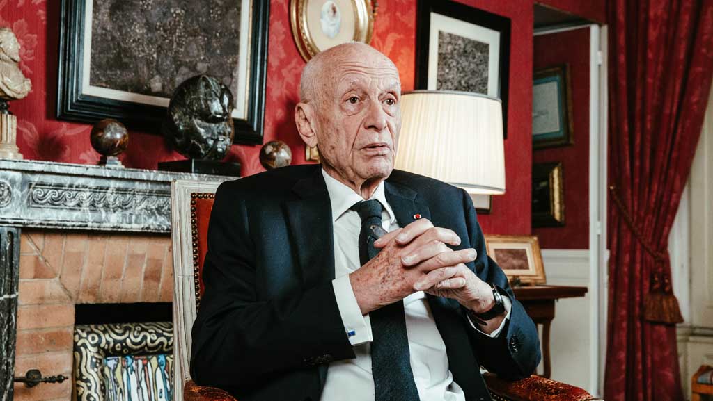 François Gibault dans Éléments