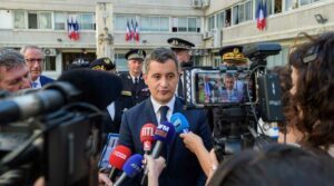 Faut-il interdire Gérald Darmanin ?