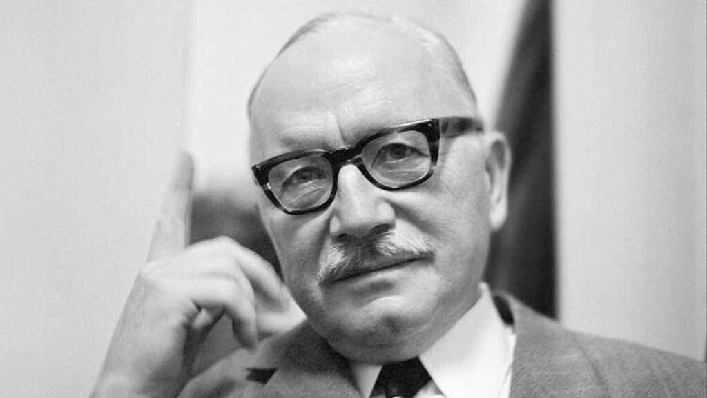 Ego Non présente « Morale et hypermorale » d’Arnold Gehlen