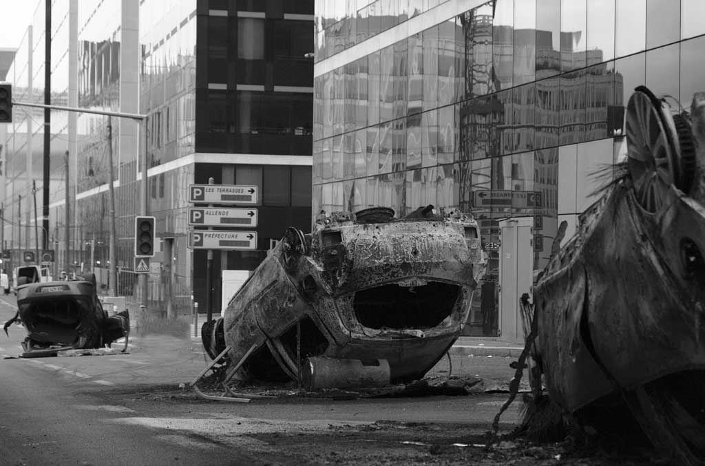 Émeutes communautaires : c’est l’ennemi qui vous désigne !