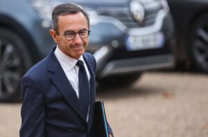 Bruno Retailleau, un jeune jockey sur un vieux cheval mort