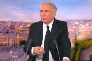 Vers une dissolution ? Comment les partis politiques s’y préparent…