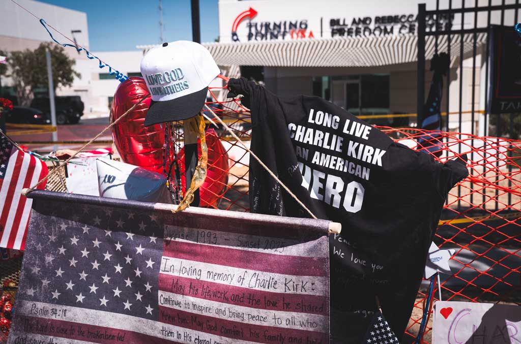Le mot « fasciste » gravé sur les balles des assassins