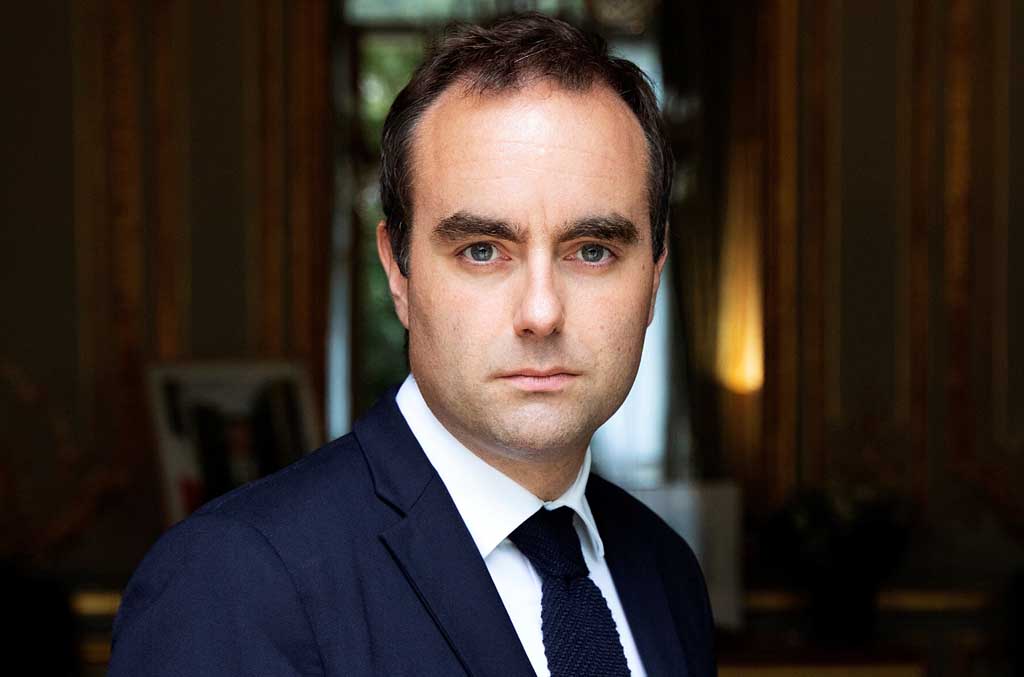 Sébastien Lecornu, Premier ministre en CDD