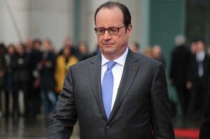 Présidentielle 2027 : Jean-Luc Mélenchon doit-il se méfier de François Hollande ?