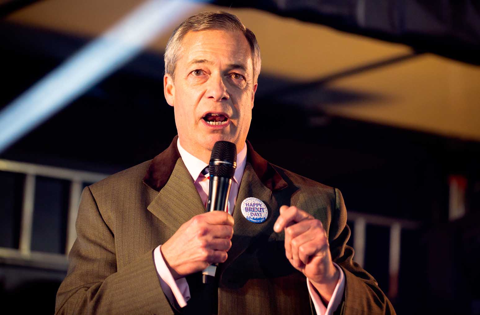 Élections locales en Angleterre : le choc Nigel Farage